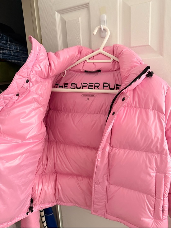 Aritzia Jackets & Blazers - Pink SuperPuff Jacket